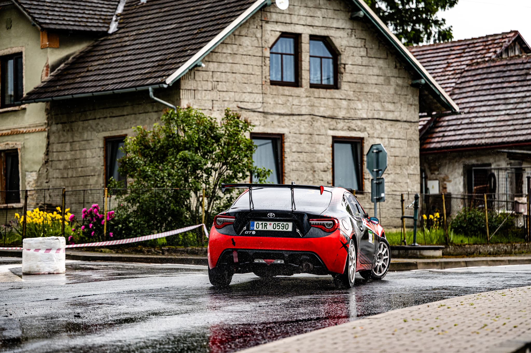 Toyota GT86 Cup R conversion 27