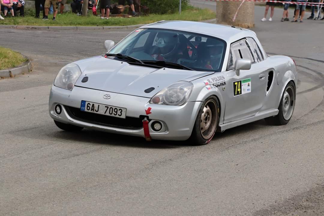 Toyota MR2 rally