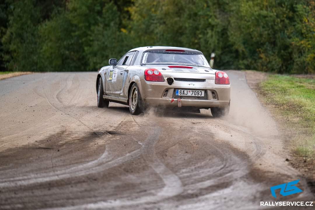 Toyota MR2 rally 3